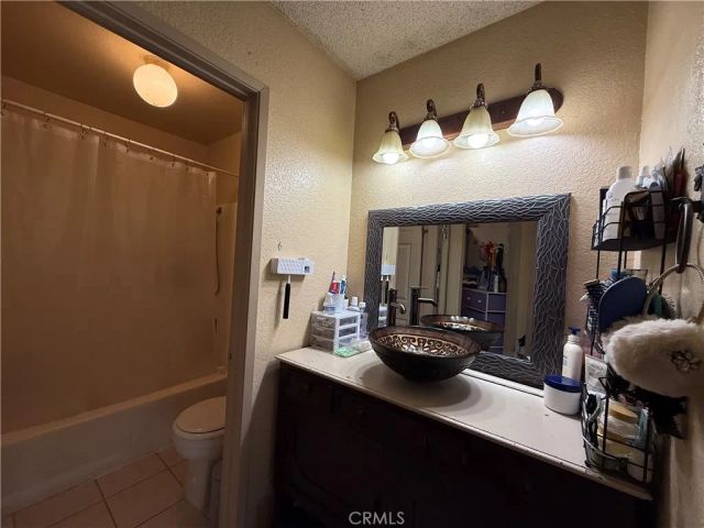 38 Brownfield Lane, Pomona, CA 91766