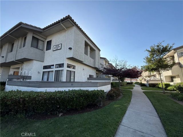 38 Brownfield Lane, Pomona, CA 91766
