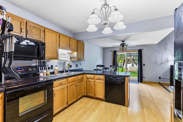 2333 Williams Drive, Burnsville, MN 55337
