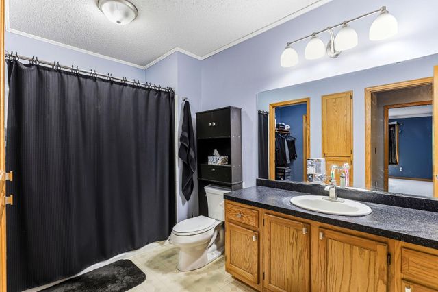 2333 Williams Drive, Burnsville, MN 55337