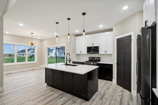 228 Falcon Court, Sauk City, WI 53583