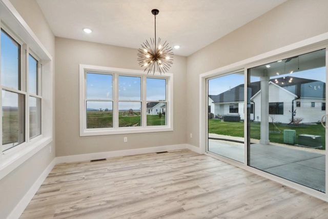 228 Falcon Court, Sauk City, WI 53583