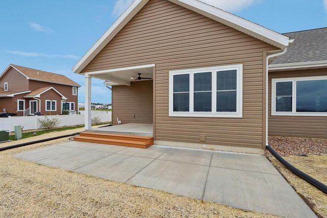 228 Falcon Court, Sauk City, WI 53583