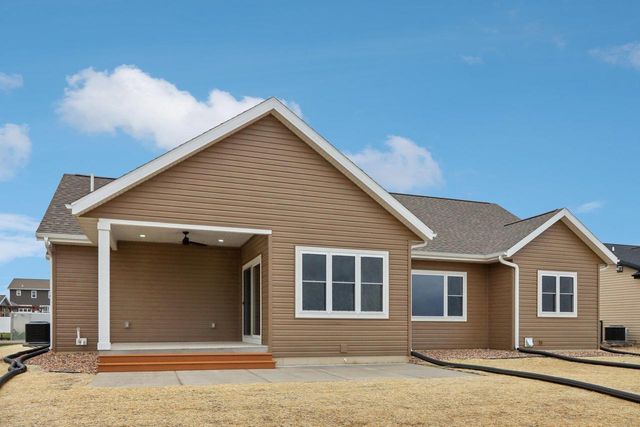 228 Falcon Court, Sauk City, WI 53583