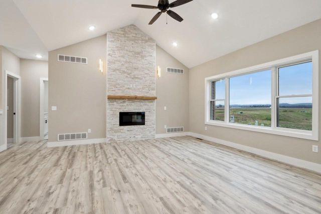 228 Falcon Court, Sauk City, WI 53583