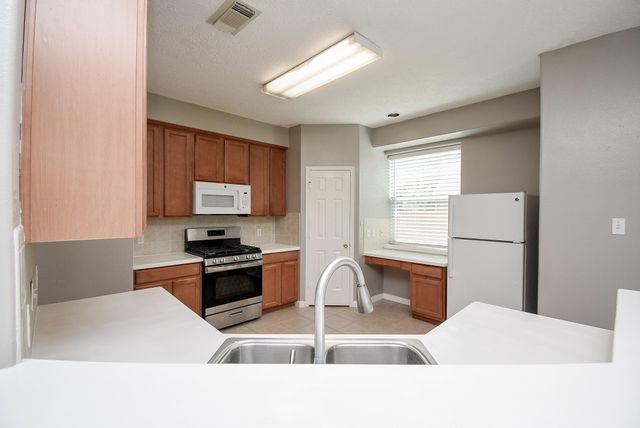 5611 Carta Valley Lane, Richmond, TX 77469