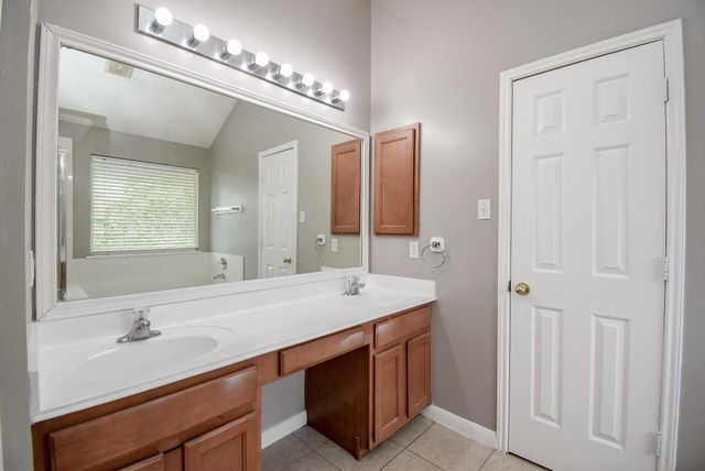 5611 Carta Valley Lane, Richmond, TX 77469