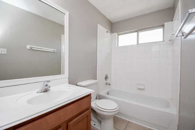 5611 Carta Valley Lane, Richmond, TX 77469