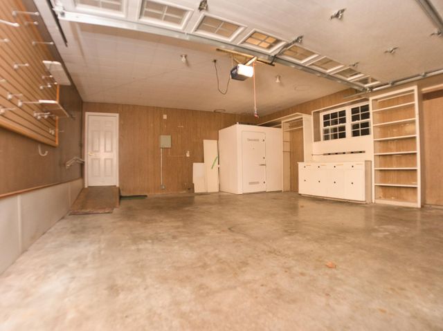 1400 12th Ave NE, Miami, OK 74354