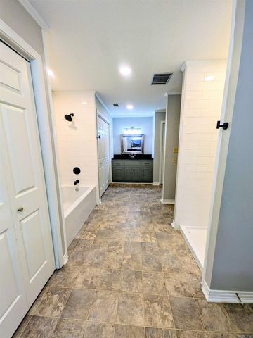 1077 Toltec Street, Camden, AR 71701