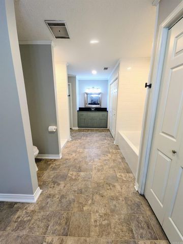 1077 Toltec Street, Camden, AR 71701