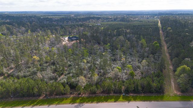 15982 Wood Grove Way, Willis, TX 77378