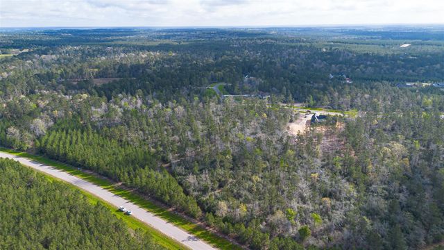 15982 Wood Grove Way, Willis, TX 77378