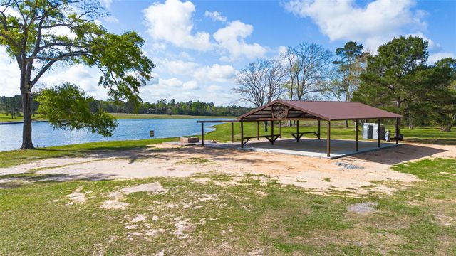 15982 Wood Grove Way, Willis, TX 77378