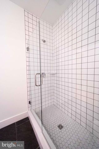 449 W KING ST, Lancaster, PA 17603