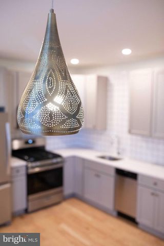 449 W KING ST, Lancaster, PA 17603