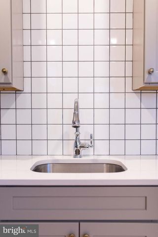 449 W KING ST, Lancaster, PA 17603
