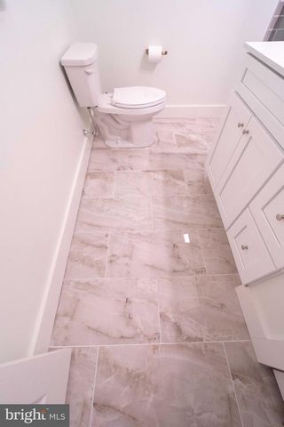 449 W KING ST, Lancaster, PA 17603