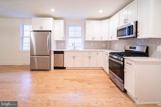 449 W KING ST, Lancaster, PA 17603