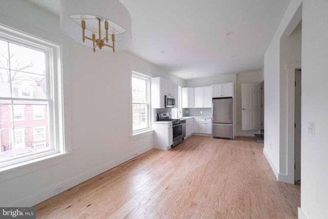 449 W KING ST, Lancaster, PA 17603