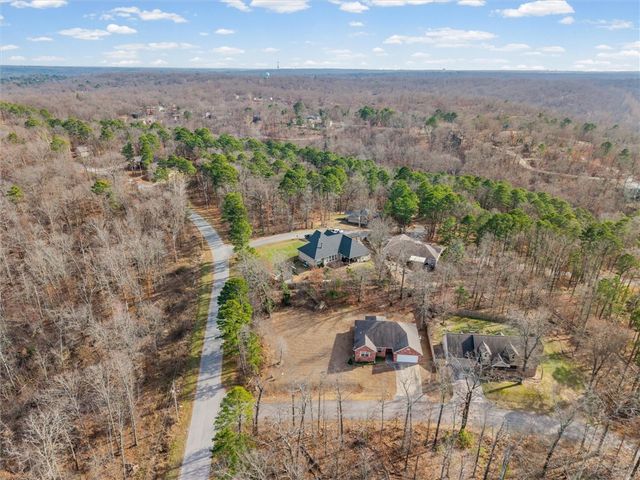 1 Buckden Lane, Bella Vista, AR 72715