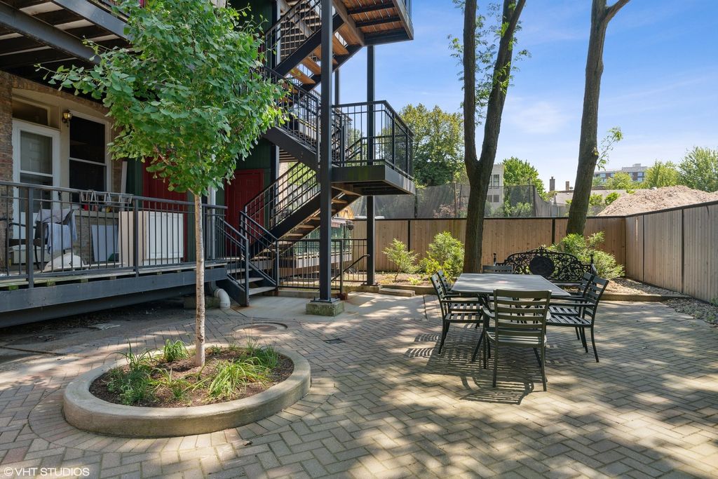 property-img