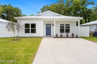 757 W 5TH Street, St. Augustine, FL 32084