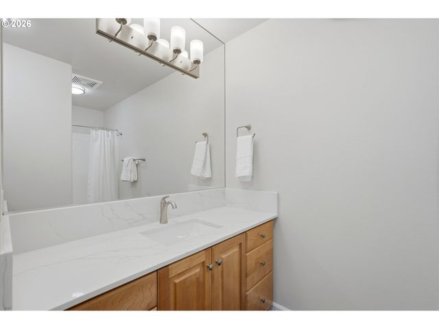 4832 Nw PROMENADE Ter 316, Portland, OR 97229
