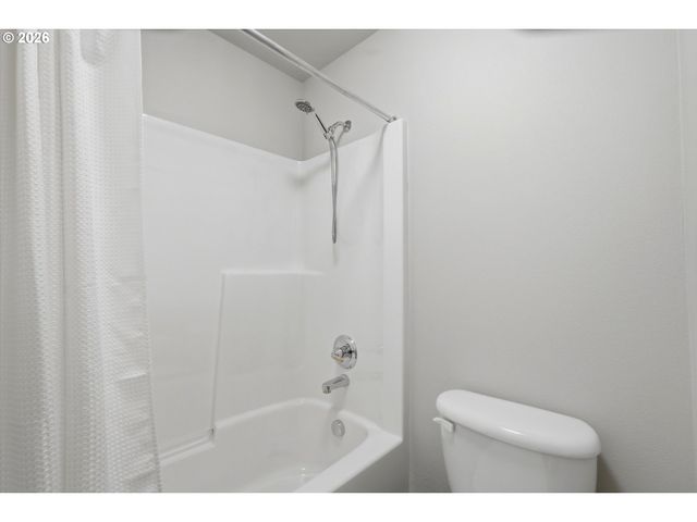 4832 Nw PROMENADE Ter 316, Portland, OR 97229