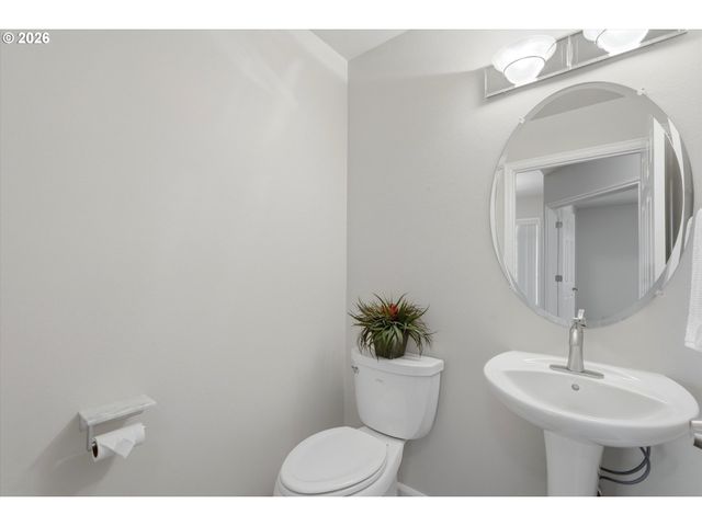 4832 Nw PROMENADE Ter 316, Portland, OR 97229