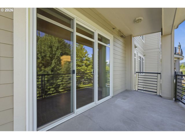 4832 Nw PROMENADE Ter 316, Portland, OR 97229