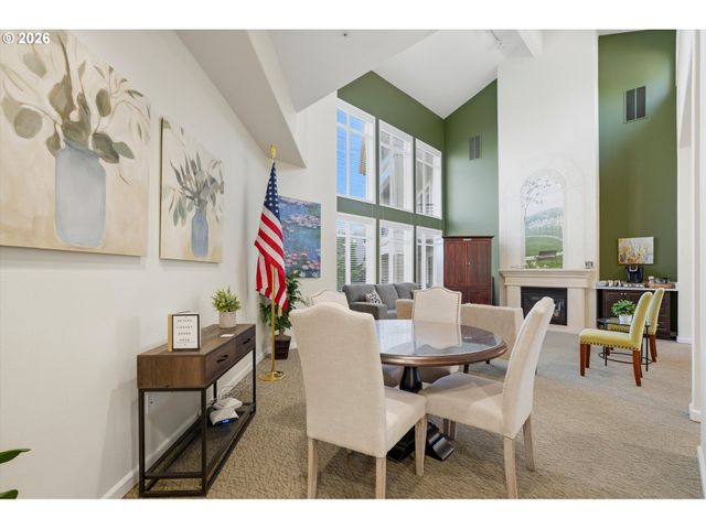 4832 Nw PROMENADE Ter 316, Portland, OR 97229