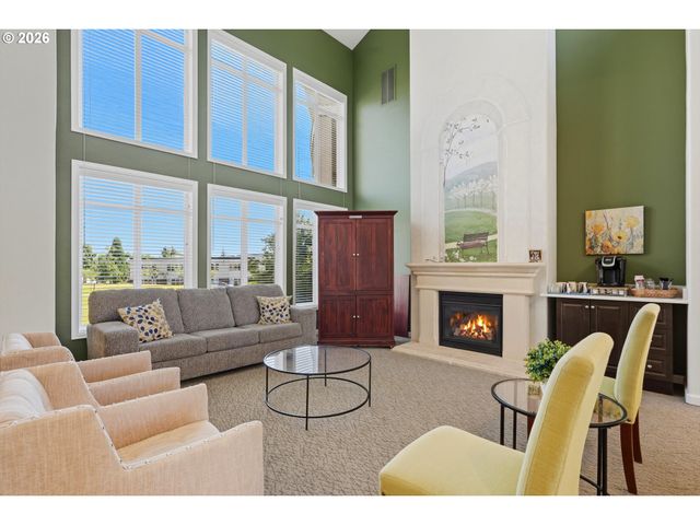 4832 Nw PROMENADE Ter 316, Portland, OR 97229