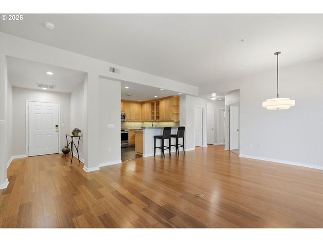 4832 Nw PROMENADE Ter 316, Portland, OR 97229