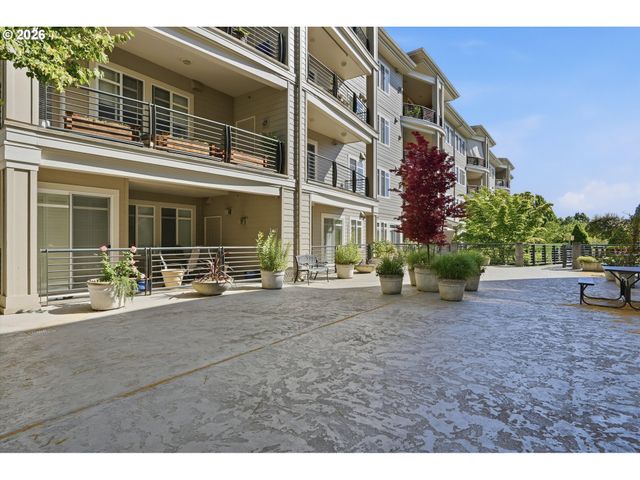 4832 Nw PROMENADE Ter 316, Portland, OR 97229