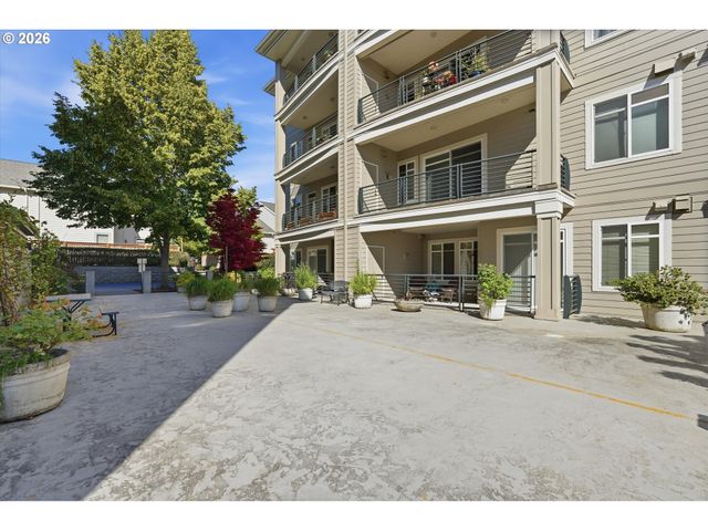 4832 Nw PROMENADE Ter 316, Portland, OR 97229