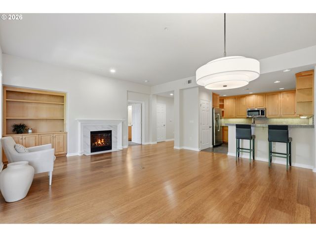 4832 Nw PROMENADE Ter 316, Portland, OR 97229