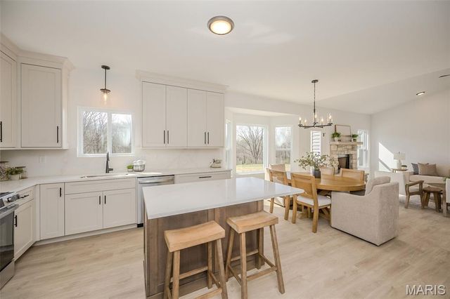 171 Sydnorville, Troy, MO 63379