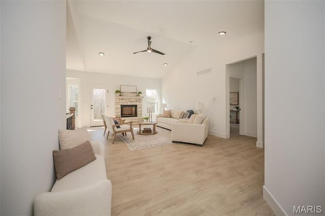 171 Sydnorville, Troy, MO 63379