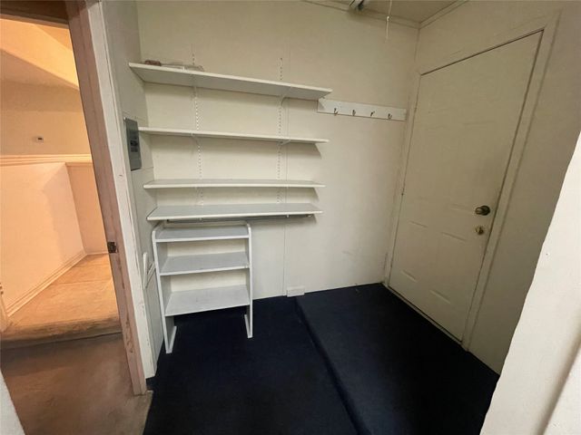 212 E Rentz Street, Weatherford, TX 76086