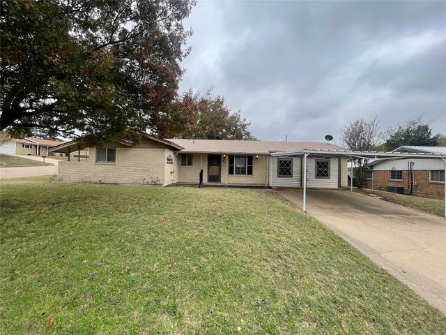 212 E Rentz Street, Weatherford, TX 76086