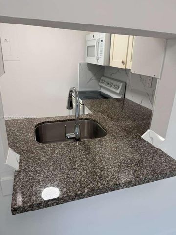 271 NW 177th St B-101, Miami Gardens, FL 33169