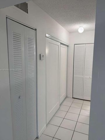 271 NW 177th St B-101, Miami Gardens, FL 33169