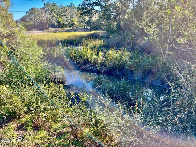 21 Little Creek Road, Lady's Island, SC 29907