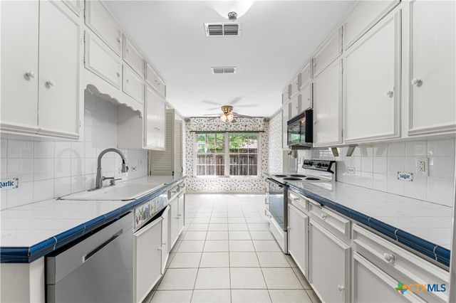 906 Illinois Avenue, Killeen, TX 76541