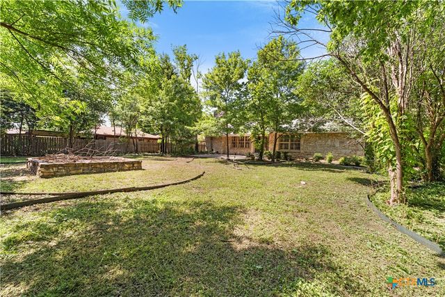 906 Illinois Avenue, Killeen, TX 76541