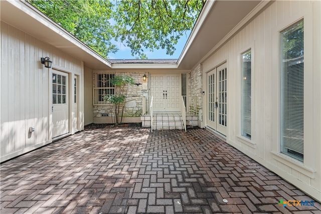 906 Illinois Avenue, Killeen, TX 76541
