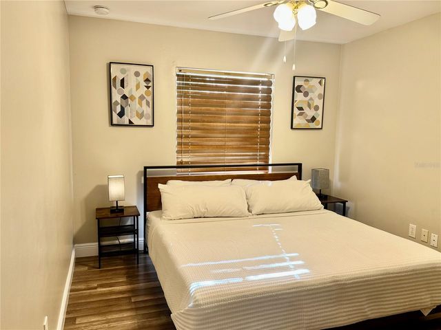 10319 LAKE CARROLL WAY, Tampa, FL 33618