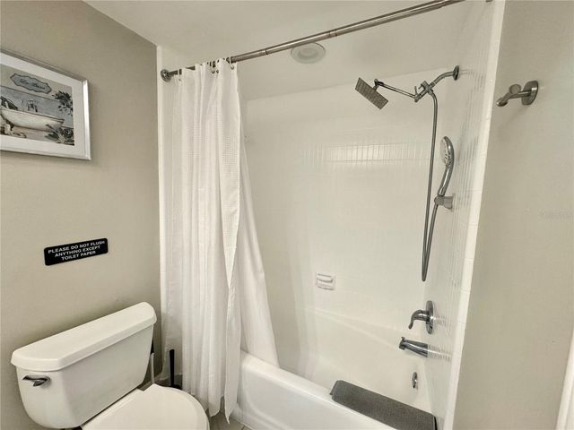 10319 LAKE CARROLL WAY, Tampa, FL 33618