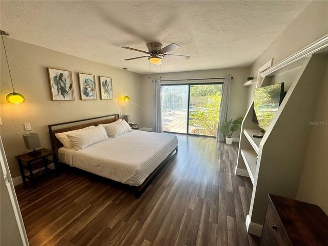 10319 LAKE CARROLL WAY, Tampa, FL 33618